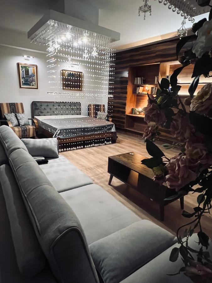 Business Box Leilighet Bratislava Eksteriør bilde