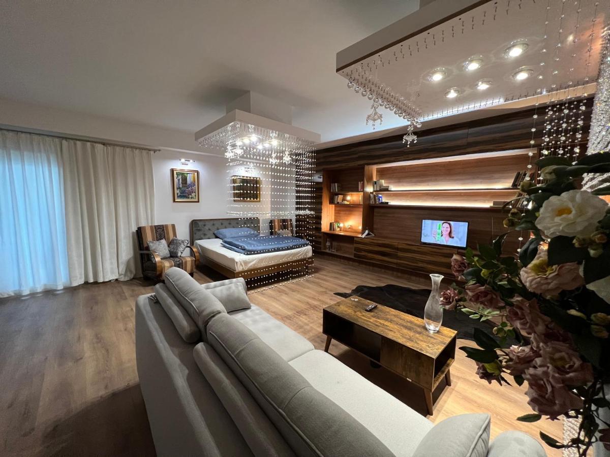 Business Box Leilighet Bratislava Eksteriør bilde