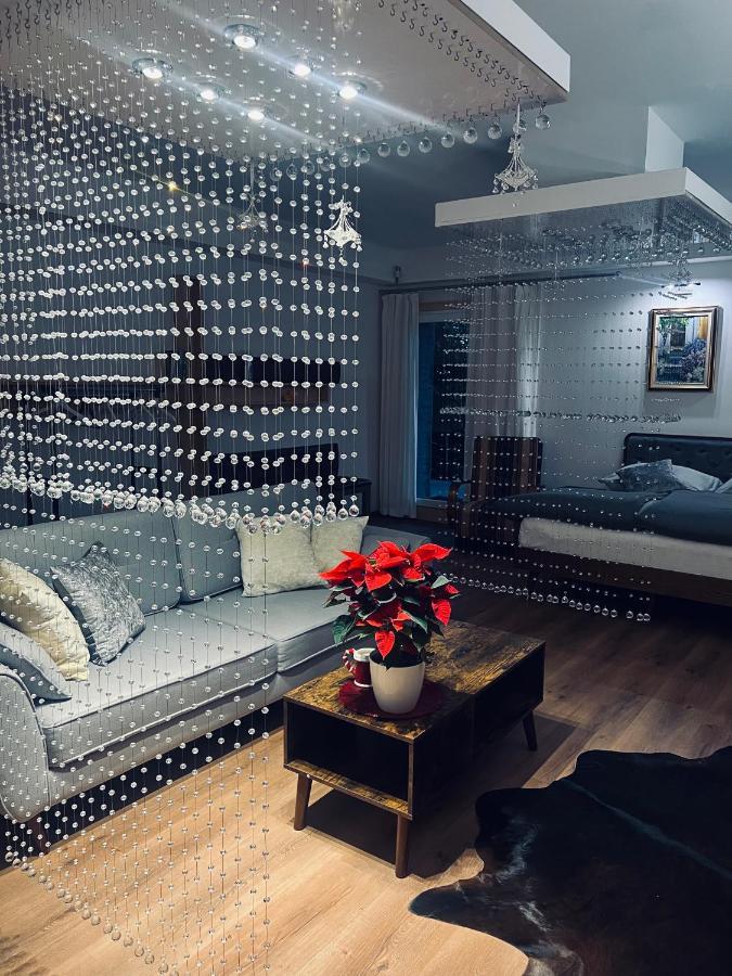 Business Box Leilighet Bratislava Eksteriør bilde